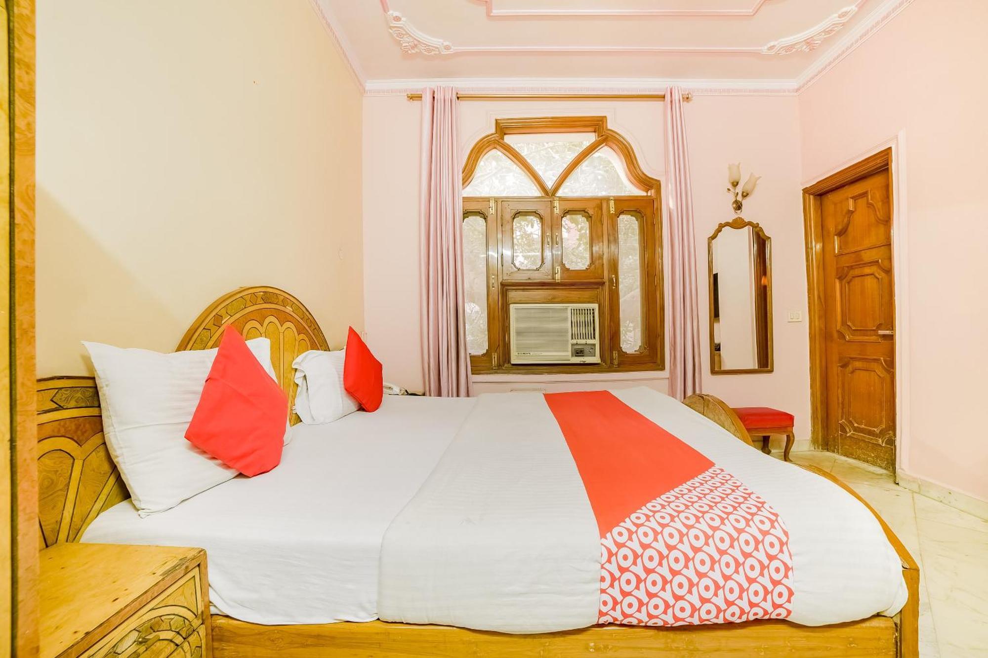 Super Hotel O Blue Sapphire Delhi New Delhi Exterior photo