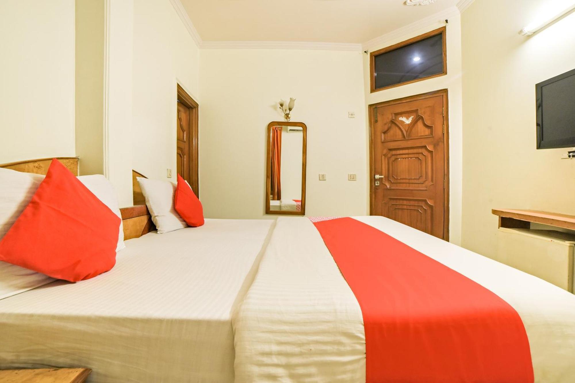 Super Hotel O Blue Sapphire Delhi New Delhi Exterior photo