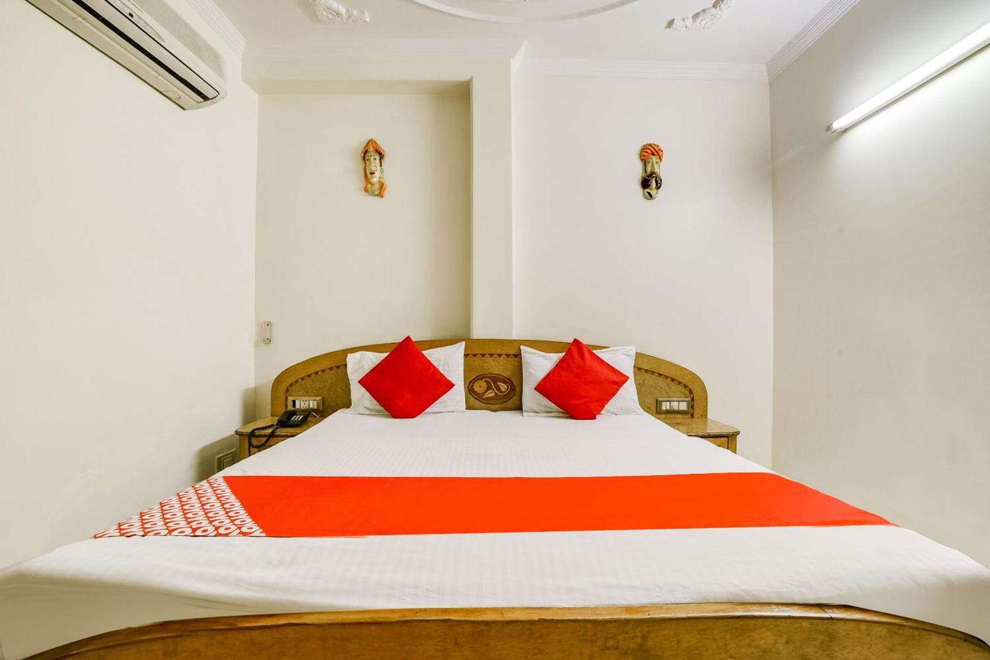 Super Hotel O Blue Sapphire Delhi New Delhi Exterior photo